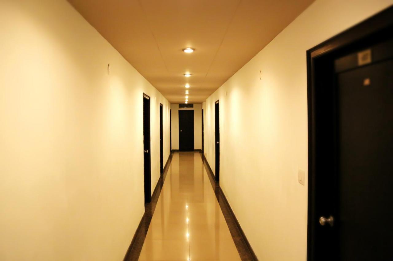 Narayans Leela Inn Udaipur Exterior photo