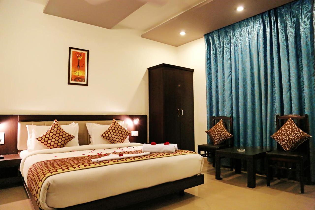 Narayans Leela Inn Udaipur Exterior photo